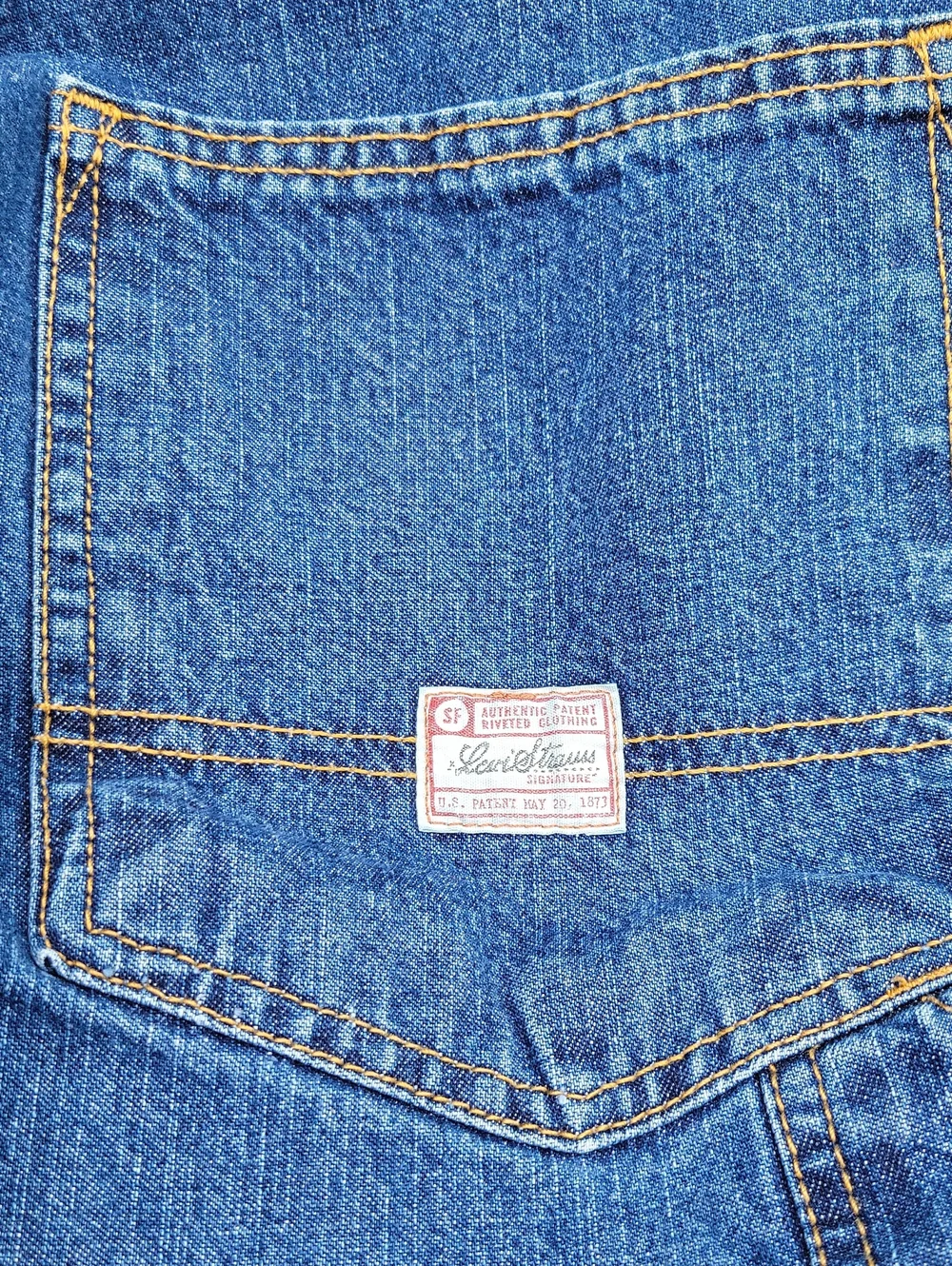 Levi's Medium Wash Blue Denim Jean Carpenter Shorts Sz 34